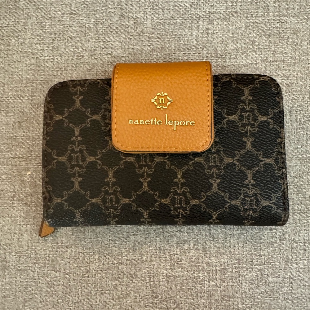 Nanette Lepore small wallet - NWOT